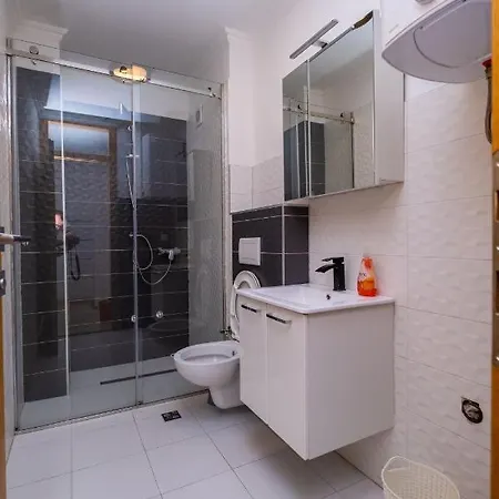 Central Apartment Konjic דירה